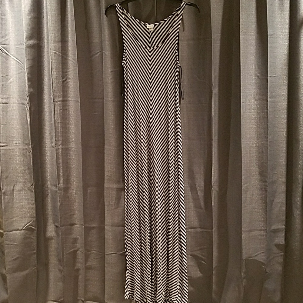 Merona Navy and White Maxi Dress